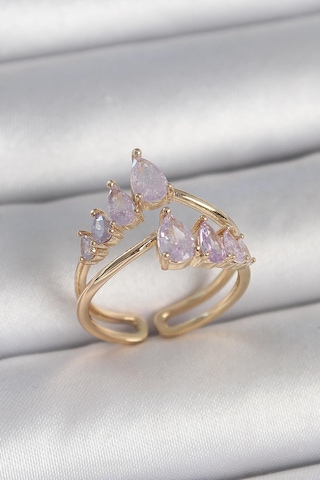 Pirinç Gold Renk Mor Damla Zirkon Taşlı Taç Model Kadın Yüzük Altın Pirinç Gold Renk Mor Damla Zirkon Taşlı Taç Model Kadın Yüzük Altın