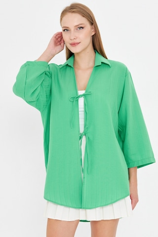 Armonika Kadın Açık Yeşil Gömlek Yakalı Önden Bağcıklı Kimono Gömlek Arm-25k001006