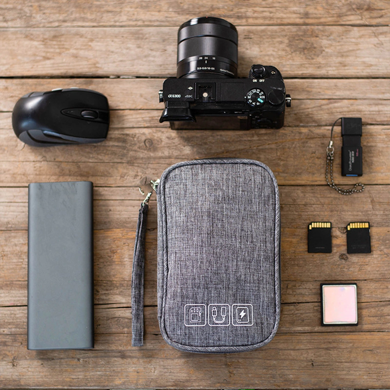 Moveevo Üst Mavi Taşınabilir Elektronik Aletler Organizer Çantası - Şarj Cihazı, Data Kablosu Ve Kulaklık Saklama Kutusu Çok Renkli