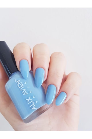 Alix Avien Açık Mavi 63 Yüksek Pigmentli Uzun Süreli Kalıcılık Hızlı Kuruma Nail Lacquer 63