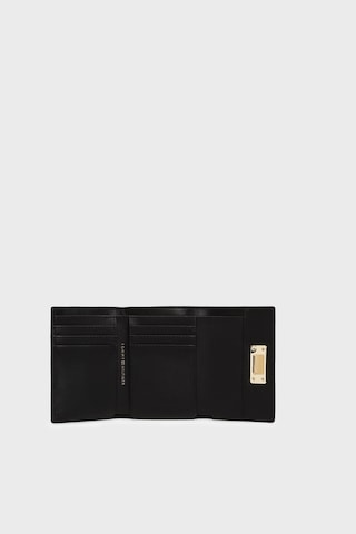 Tommy Hilfiger Logolu Kilitli Cüzdan Kadın Cüzdan Aw0aw18703 Bds Siyah SİYAH