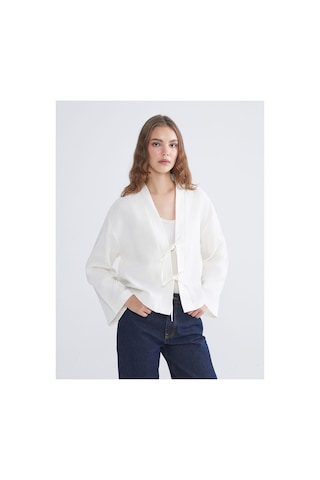 LC Waikiki Alıta Cıty Farkıyla Lcw Modest Ekru Müslin Düz Kadın Kimono Ekru - 931518348 Ekru