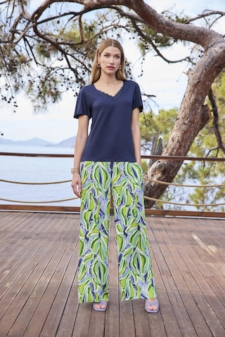 Monamise Kadın Yaprak Desenli Dantelli Kısa Kollu V Yaka Saten Alt Üst Takım 25071 Lacivert