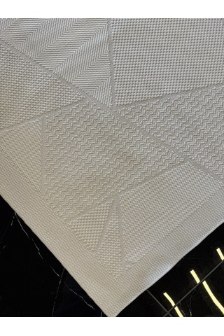Eko Mono Mno Lux 01 White Hav Toz Vermez Kaymaz Tabanlı Şık Kilim Beyaz