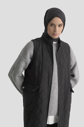 Armine Trend Baklava Desenli Boydan Fermuarlı Cepli Yelek Siyah 25kt536 Siyah