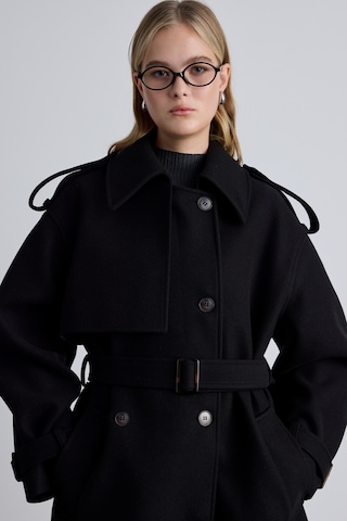 Apolet Detaylı Kaşe Kaban Siyah