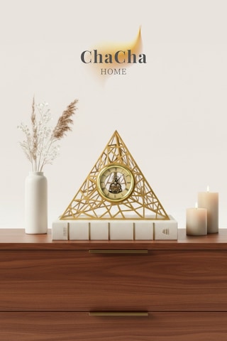 Chacha Home Gold Piramit Tasarım Dekoratif Masa Saati Lüks Salon & Ofis Aksesuarı Gold