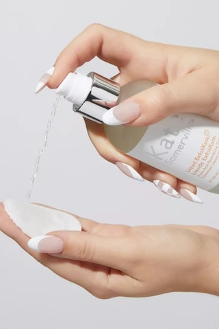 Kate Somerville Liquid Exfolikate Triple Acid Resurfacing 120ml, 2 Dakika Yüz Bakımı İle Parlak Ve Pürüzsüz Cilt