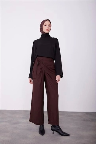 Armine Yandan Bağlama Detaylı Pantolon 23k2425 Bitter Kahverengi
