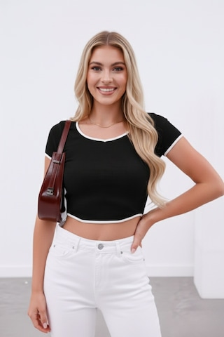 Zedefx Kadın Biyeli Yaka Detaylı T-shirt Siyah
