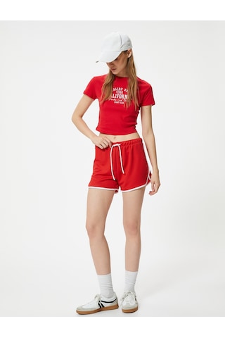 Koton Crop Tişört Kolej Baskılı Kısa Kollu Slim Fit Bisiklet Yaka Kırmızı 4sal11216ık Kırmızı