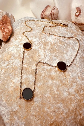 Tasarım Model Siyah Taşlı Şık Gold Altın Renk Kadın Paslanmaz Çelik Kolye