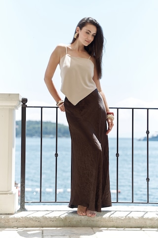 Mai Collection Mai Studios Co. Alytih Üçgen Detay Bej Crop Bej