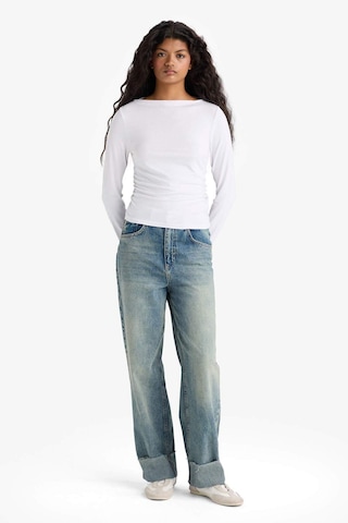 Defacto Slim Fit Dar Kesim Kayık Yaka Uzun Kollu Tişört F9029ax25auwt83 Beyaz