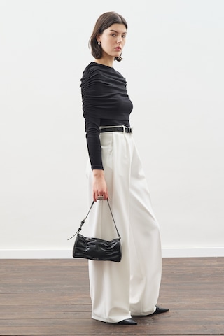 Büzgü Detaylı Bluz Siyah Siyah