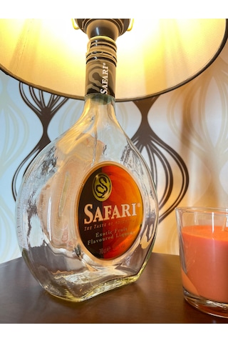 Şık Tasarımlı Safari Şişe Abajur Siyah