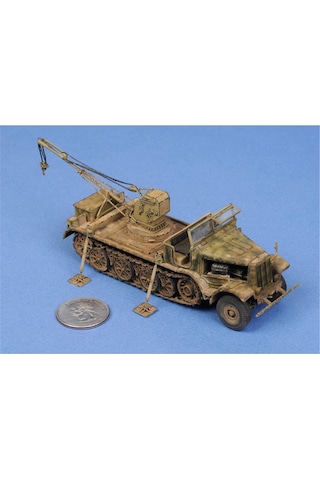 Trumpeter 07251 1/72 Ölçek, Yarı Paletli Döner Vinç 6t ,18t Sd.kfz.9/1 , Plastik Model Kiti-55669