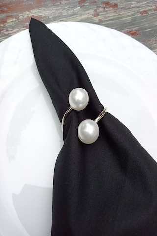 6 Adet Gümüş Metal Halkalı Krem Incili Peçete Yüzüğü