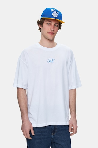 Ucla Sınclaır Beyaz Nakışlı Bisiklet Yaka Baskılı Standard Fit Erkek Tshirt Beyaz