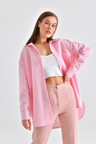 Saade Pembe Bürümcük Detaylı Çizgili Gömlek Bej