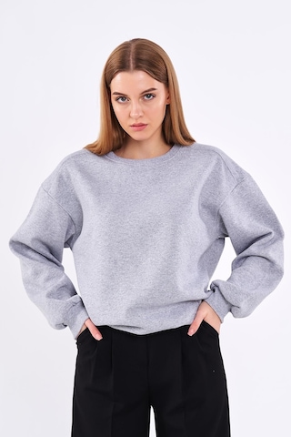 Comeor Gri Kadın Pamuklu Oversize Basic Bisiklet Yaka Sweatshirt 001