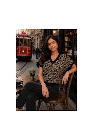 Hira Life Fashion Sfg Life Moda Kadın V Yaka Kare Desenli Şık Süveter Kahverengi Kahverengi