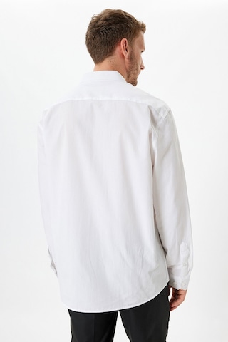 Koton Uzun Kollu Pamuklu Slim Fit Gömlek Beyaz