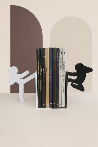 Kung Fu Figürlü Kitap Tutucu Siyah Beyaz Dekoratif Kitap Desteği