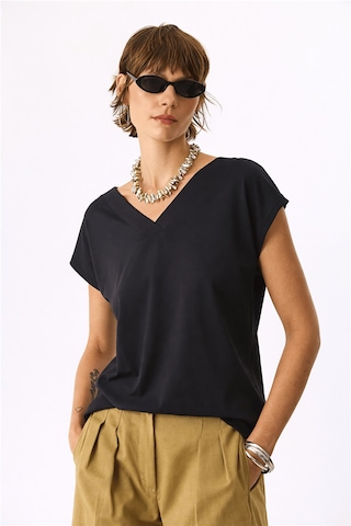 Fashion Friends V Yaka Sırtı Çapraz Biyeli Kadın T-shirt 26y0193k1 Siyah