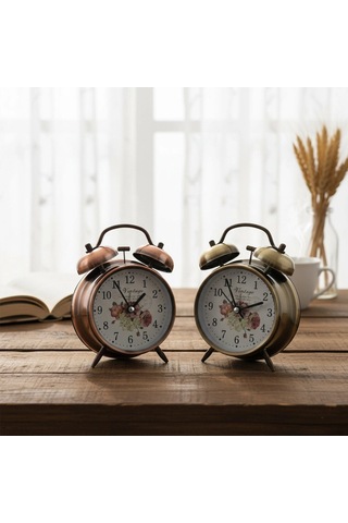 Twın Bell Alarm Clock Yuvarlak Masa Çalar Saat Metal Kasa Eskitme Desenli Pilli - Işıklı Çap: 10cm Bgc-52 Herhangi Bir Renk Gönderilir Bx40 Diğer