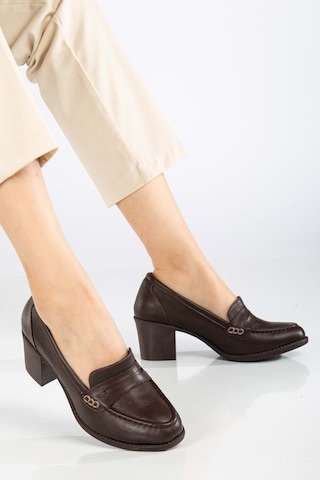 Analin Shoes Kadın Hakiki Deri Saraçlı Klasik Topuklu Ayakkabı Kahve