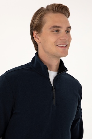 U.S. Polo Assn. Erkek Regular Fit Lacivert Polar Yarım Fermuarlı Basic Sweatshirt 50313777-VR033