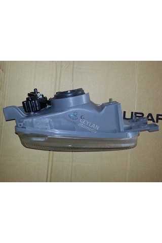84001fa080 Subaru Impreza Sağ Far