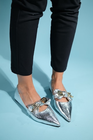 Luvishoes Helsi Gümüş Fiyonklu Kadın Babet Gümüş