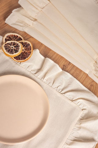 Keten 6'lı Fırfırlı Dikdörtgen Amerikan Servisi 35 X 40 Cm - Ztasd6 Ekru