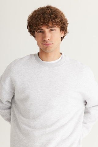 AC&Co / Altınyıldız Classics Erkek Kar Melanj Oversize Fit Bol Kesim Pamuklu İçi Polarlı Bisiklet Yaka Sweatshirt Kar Beyaz