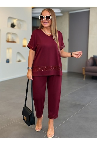 Soonaksesuar Kadın Kısa Kollu V Yakalı Pul Payetli Viskon Iki Iplik Bluz Ve Pantolon Ikili Takım Bordo