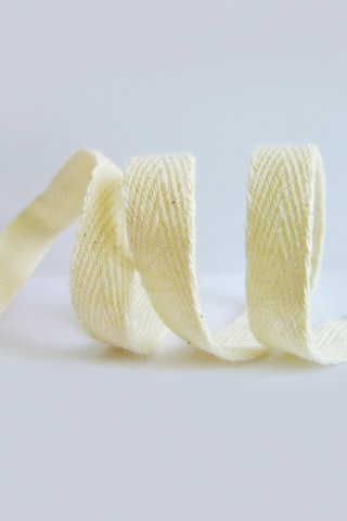 %100 Pamuklu Balıksırtı Dokuma Yassı Şerit 1 Cm Doğal Ham Renk Kumaş Şerit 150 Metre