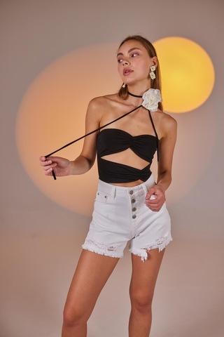 Holly Lolly Yırtık Detaylı Likralı Distressed Jean Şort Beyaz
