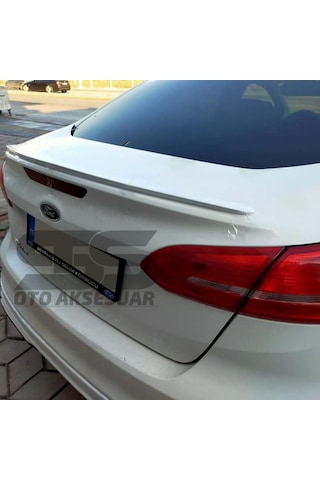 Ford Focus 3- 3,5 Bagaj Üstü Slim Spoiler Piano Black Parlak Beyaz (Sts Oto Aksesuar)
