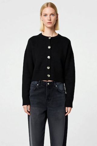 Benerly Kadın Oversize Düğmeli Crop Triko Hırka Yumuşak Dokusuyla Ve Raha Siyah
