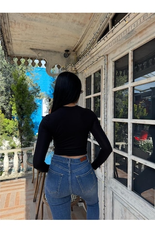 WeShaya Kadın Siyah Kelebek Nakışlı Bisiklet Yaka Uzun Kollu Viskon Badi Tişört Siyah