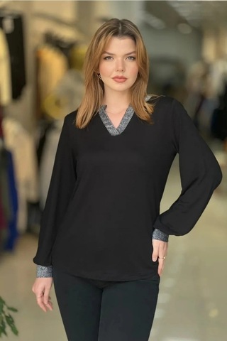 Yakası Ve Kol Uçları Simli Bluz Siyah