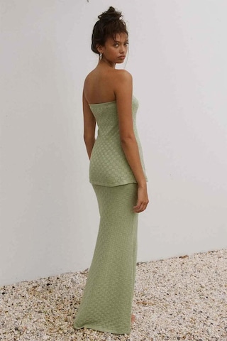 Aymer Wataya Top - Strapless, Pamuklu, Şık Tasarım Ve Maxi Etekle Tamamlayıcı Yeşil