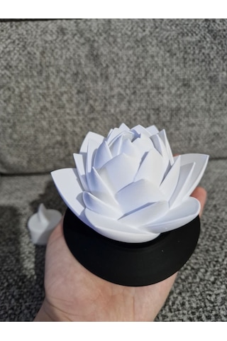 Zarif Lotus Çiçeği Tealight Mumluk - Huzur Meditasyon Odaklı Dekoratif Işık Çok Renkli