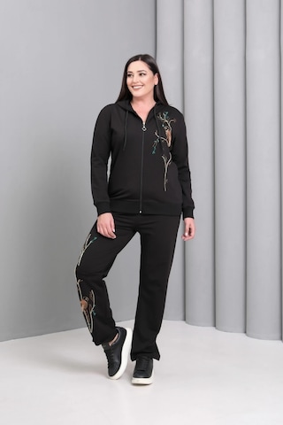 Kapüşonlu Fermuarlı Boncuk Nakışlı Takım Siyah