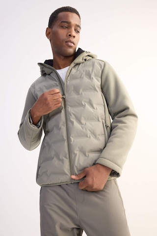 DeFactoFit Rüzgar Geçirmez Mont Slim Fit Dar Kesim Kapüşonlu Fermuarlı Cepli B2301AX25SPKH457