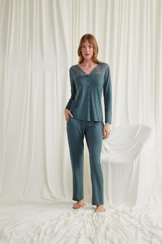 Lisinya Yakası Omzu Ve Paçası Dantelli Boydan Düğmeli Pijama Takımı Yeşil