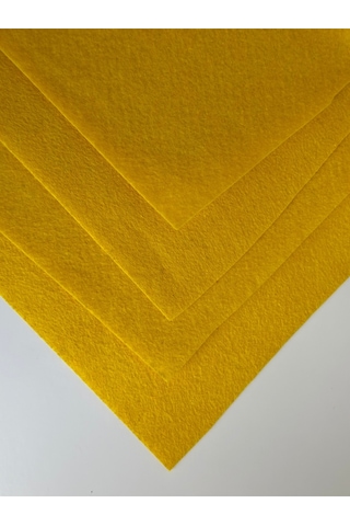 Sarı Renk Metrelik Ince Keçe Kumaş Keçe 1 Mm Aktivite Keçesi Renkli Keçe 1 Metre 100 Cm X 100 Cm