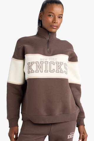 Defacto Defactofit Nba New York Knicks Oversize Fit Yarım Fermuarlı Sporcu Sweatshirt E9693ax25aubn335 Kahve